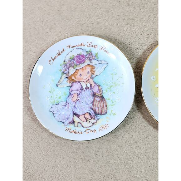 Avon Small Plate Porcelain 5" Mother's Day 1981 1982 Little Things Japan x2 Vtg - Picture 2 of 12